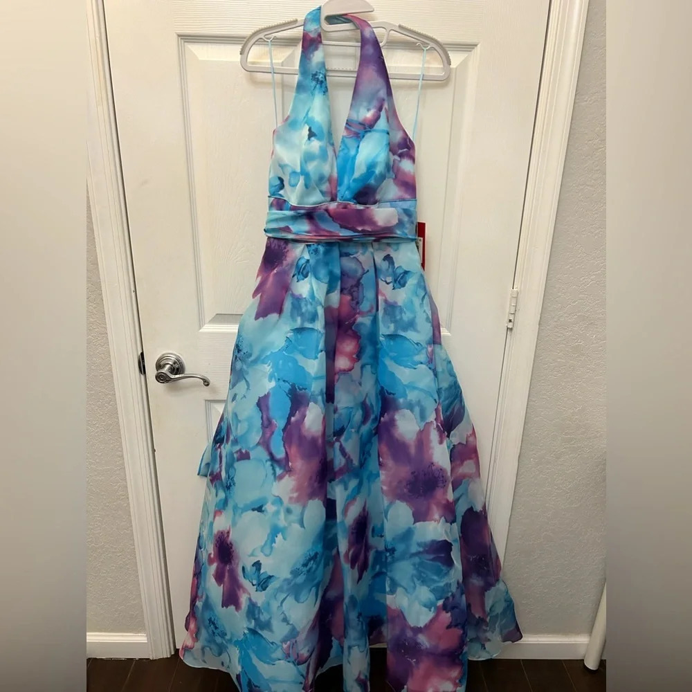 Carmen Marc Valvo Infusion dress